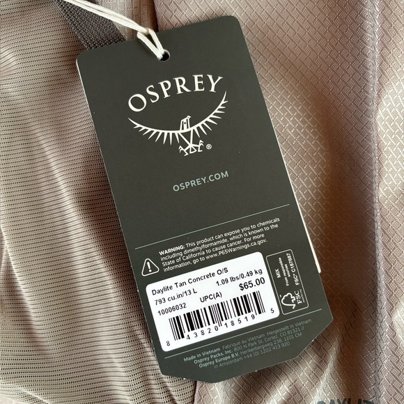 OSPREY NWT Daylite “Concrete Gray” Backpack - Picture 5 of 7